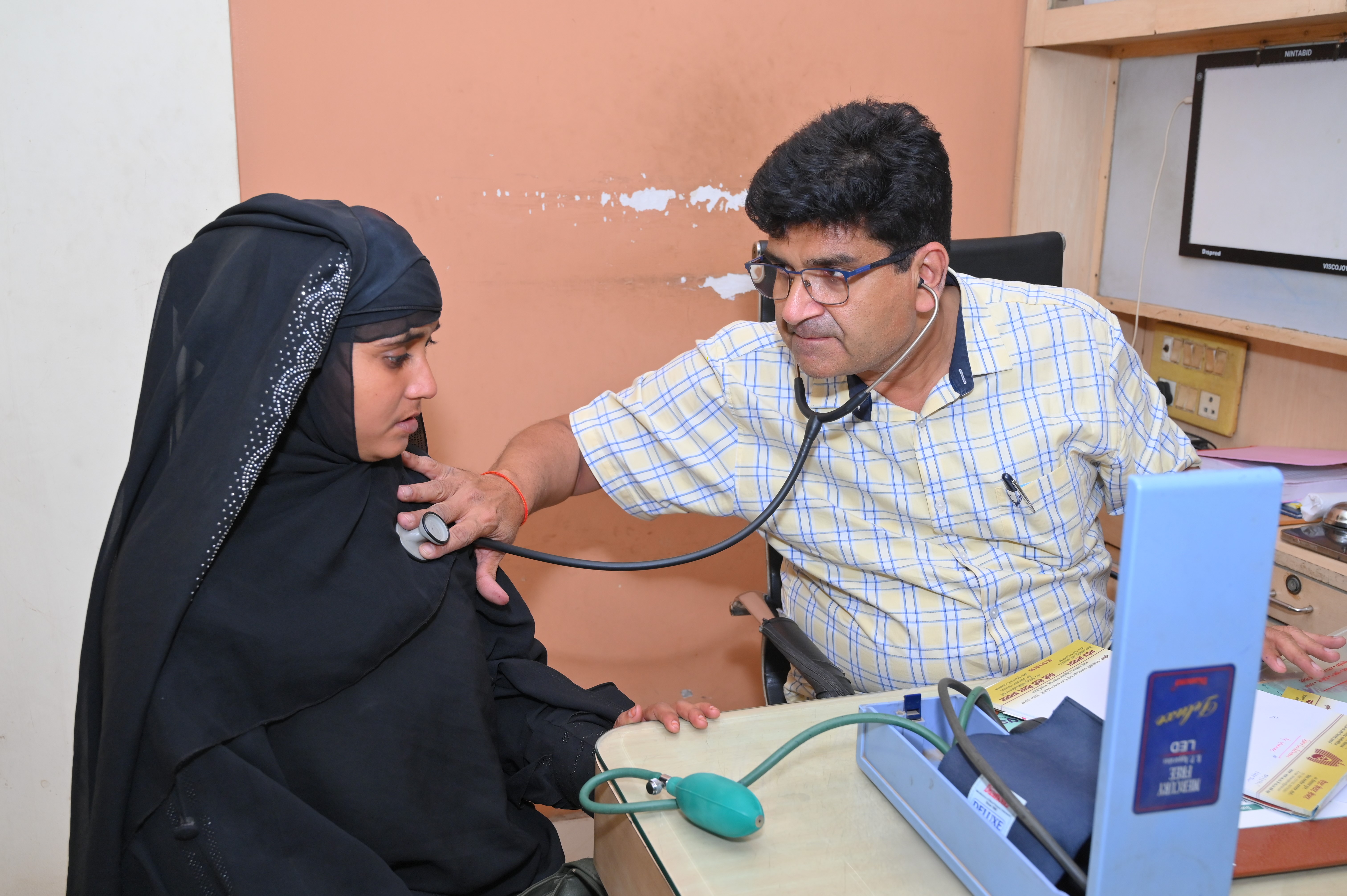 Manoj Hospital, Tilhar